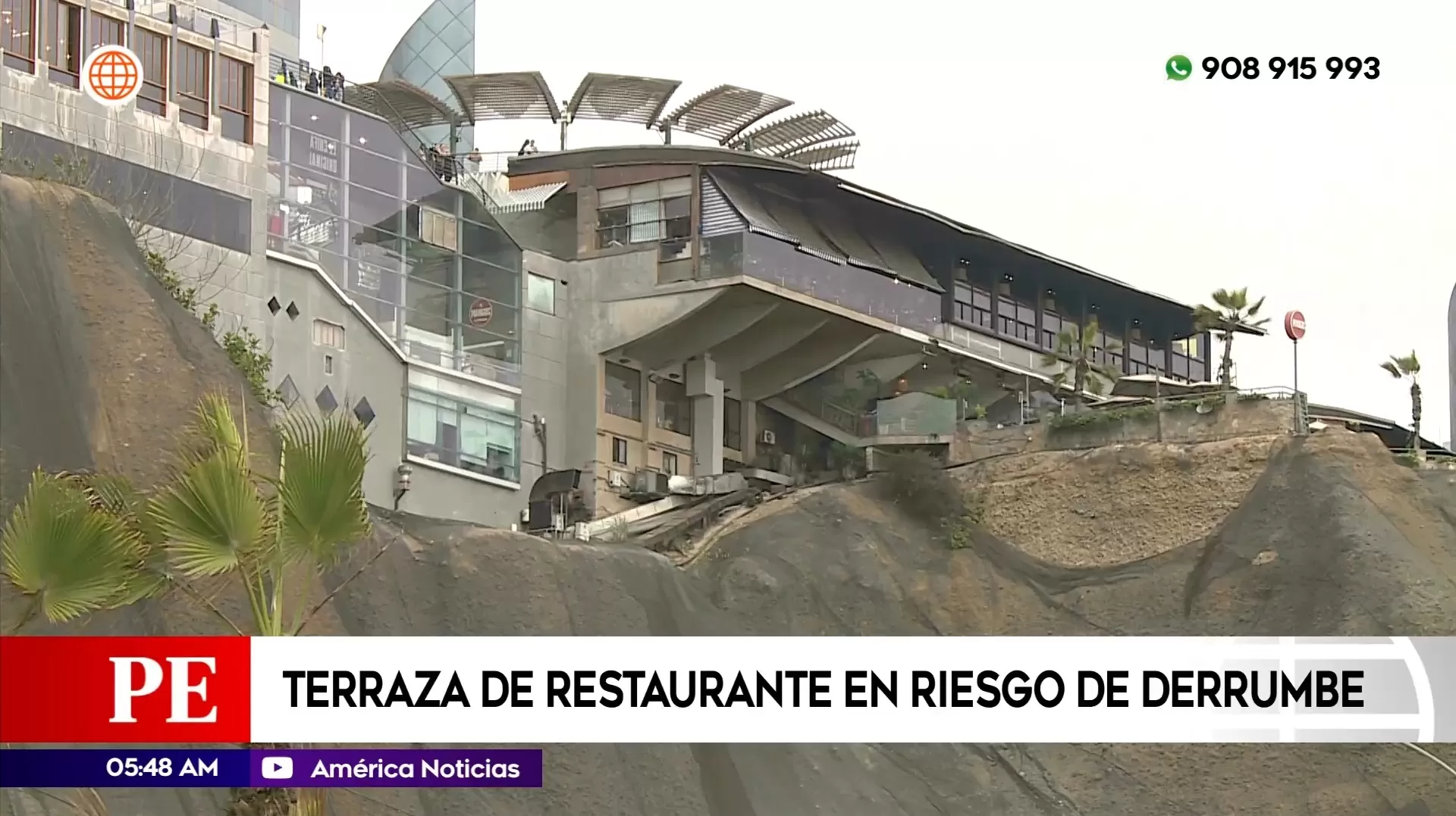 Terraza de restaurante en riesgo de derrumbe en Miraflores. Foto: América Noticias