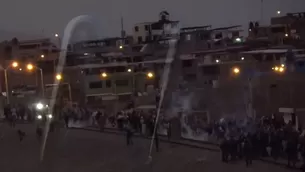 Protestas en Mollendo por el proyecto Tía María. Foto: captura de video Canal N.