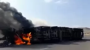 Tráiler se incendió tras despistarse en la Panamericana Norte