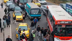 Reportes desde Puente Nuevo muestran circulación habitual de combis y presencia de pasajeros pese a la convocatoria a un paro de transportistas. / Video: Canal N