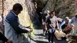 Tres mineros siguen atrapados tras derrumbe en socavón en Chota. Video: Canal N
