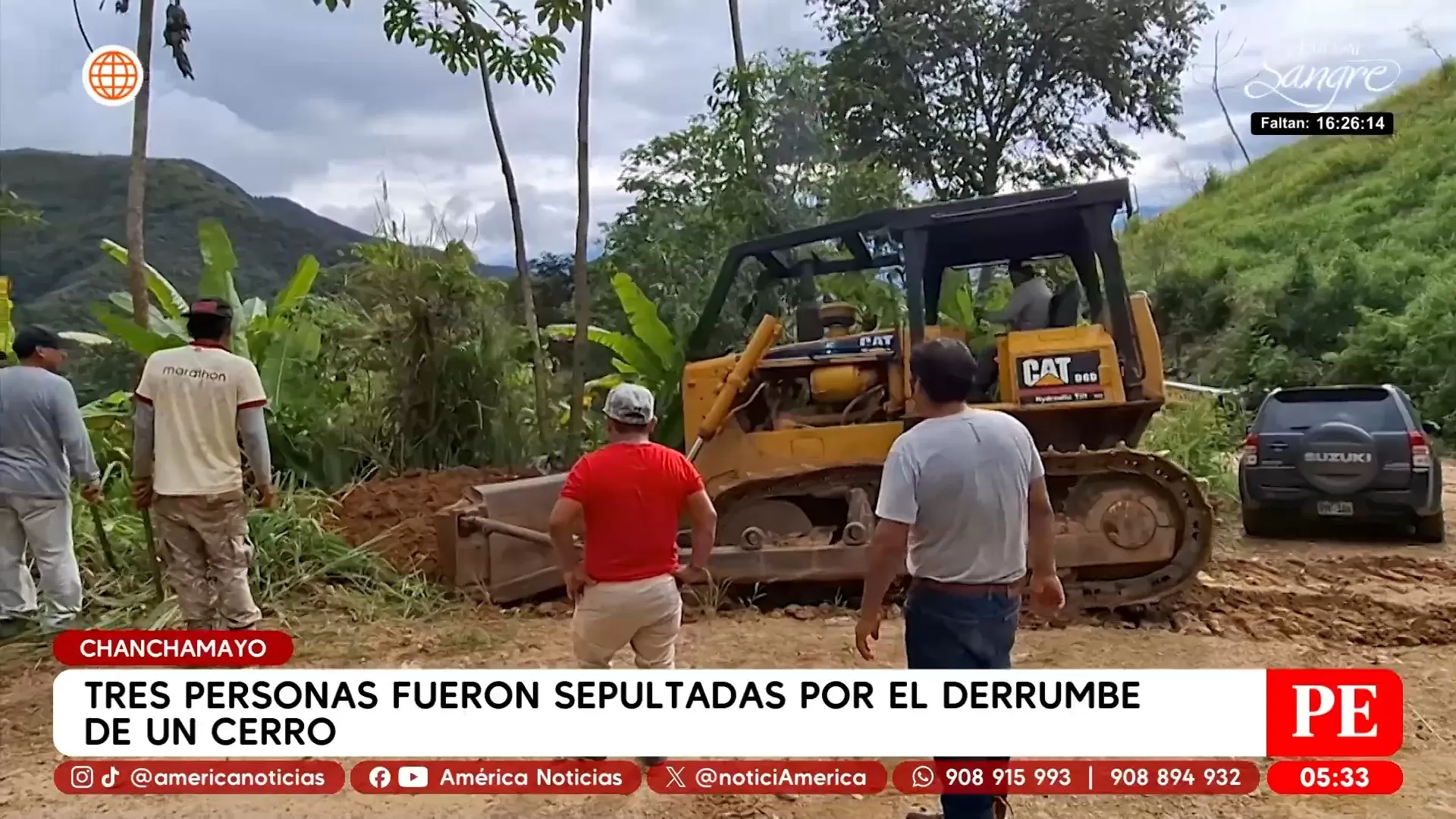 Tres personas fueron sepultadas por el derrumbe de un cerro en Chanchamayo. Foto: América Noticias Tres personas fueron sepultadas por el derrumbe de un cerro en Chanchamayo. Foto: América Noticias