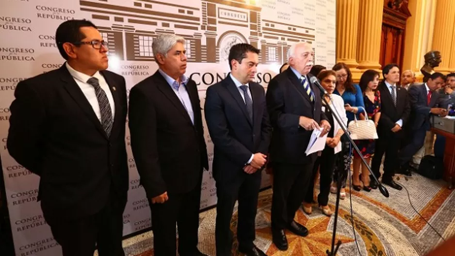 Carlos Tubino se refirió a la comisión de Constitución. Foto: El Comercio