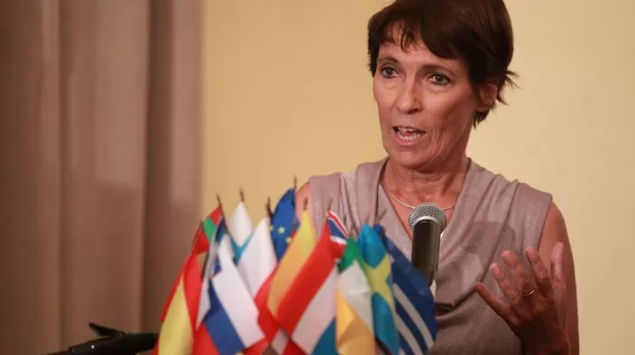 Irene Horejs afirmó que la entrega de pasaportes biométricos ha sido sin problemas 