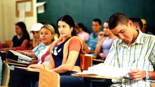 Jóvenes limeños prefieren estudiar en universidades que en institutos. Foto: magisterioperu.blogspot.com