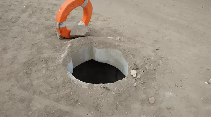 Buzón sin tapa en Puente Piedra Buzón sin tapa en Puente Piedra