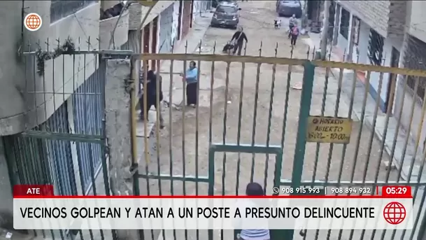 Vecinos atrapan y atan a poste a presunto ladrón en Ate. Foto: América Noticias Vecinos atrapan y atan a poste a presunto ladrón en Ate. Foto: América Noticias