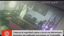 El individuo entró cautelosamente, sacó un encendedor