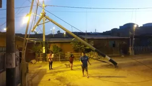 Vecinos denuncian caída de poste. Foto: Alerta Noticias