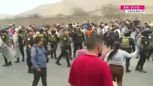 Transportistas realizaron una protesta en la avenida Gambetta, en Ventanilla, luego de que una cobradora fuera atacada a balazos. / Video: Canal N