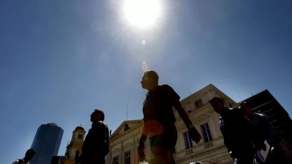  Mientras que en Miraflores y el Callao la máxima será de 30 grados y la mínima 23 grados / Foto: Andina