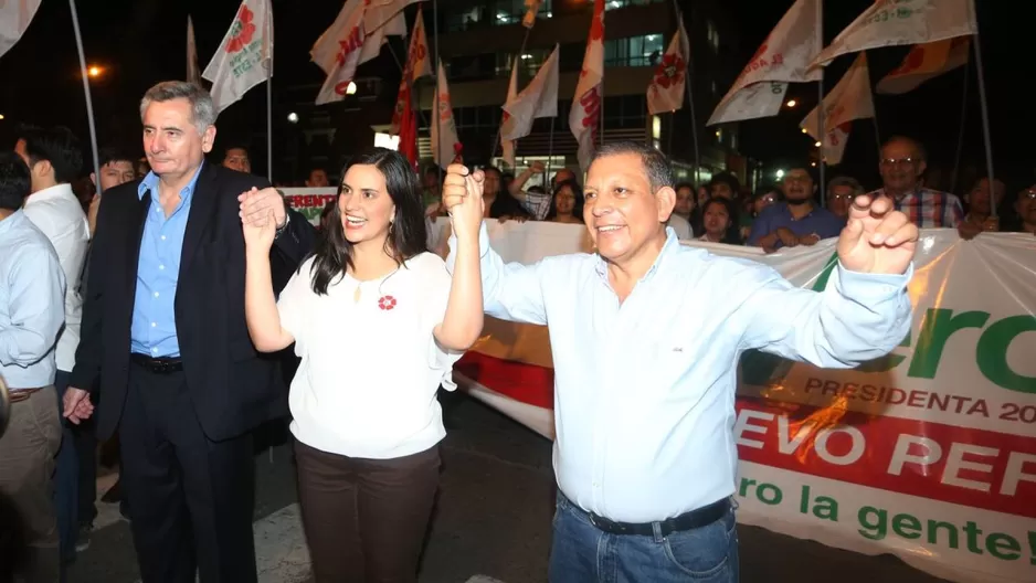 Marco Arana y Verónika Mendoza. Foto: Andina