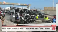 VES: Chofer de miniván huye tras choque que dejó dos muertos