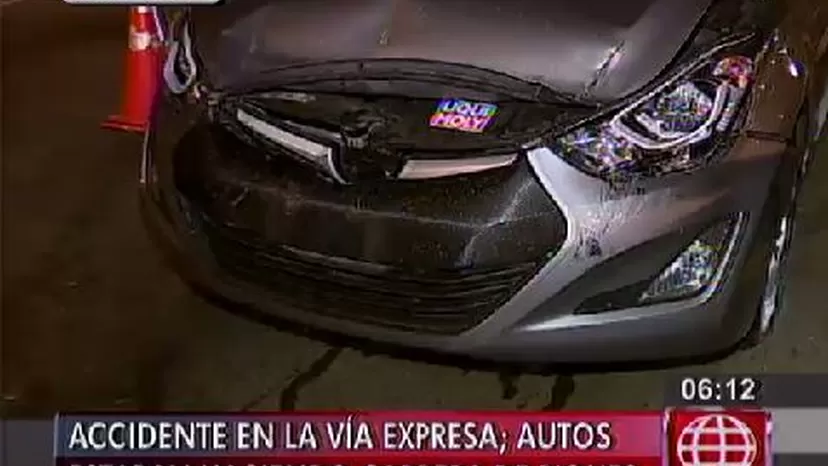 Vía Expresa: auto que realizaba piques chocó contra camioneta del Metropolitano