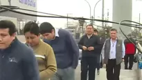 Cables dificultan el tránsito de los ciudadanos. Foto y video: Canal N