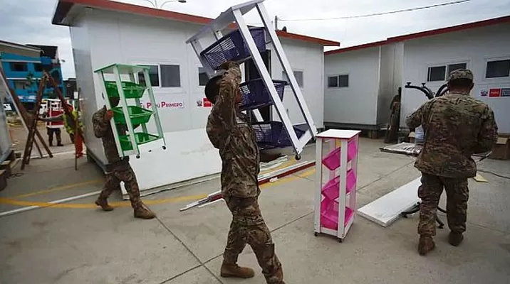 La brigada también colaboró con los trabajos de remoción de escombros. Foto referencial: Correo La brigada también colaboró con los trabajos de remoción de escombros. Foto referencial: Correo
