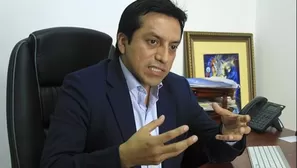 Congresista Gilbert Violeta. 