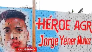 Artistas pintaron mural con el rostro de Jorge Muñoz bajo la inscripción de “héroe agrario”. Foto: América Noticias