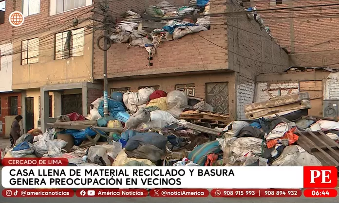 Cercado de Lima: Vivienda llena de basura alarma a vecinos