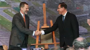 Martín Vizcarra y el Rey Felipe VI de España. Foto: Andina