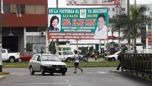  Muchas publicidad es puesta sin ningún permiso en postes de alumbrado público, en semáforos, en cruces de calles, etc. / Foto: Andina