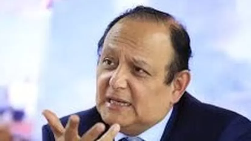 Walter Gutiérrez renunció a su cargo como embajador de Perú en España