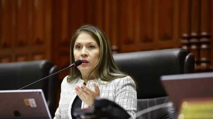 Vilcatoma y Petrozzi asistirán a la comisión de Ética. Foto: El Comercio Vilcatoma y Petrozzi asistirán a la comisión de Ética. Foto: El Comercio