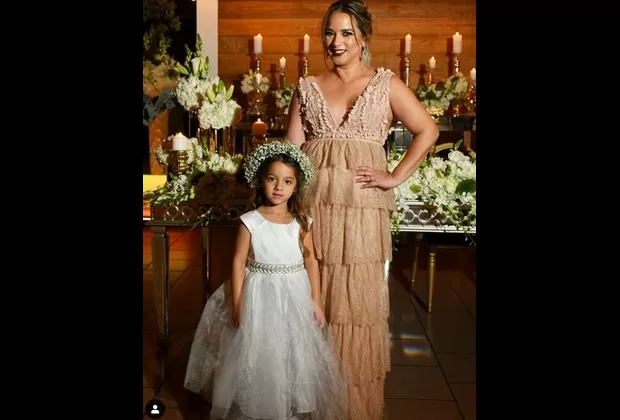Adamari López enternece a sus fans con foto de gala junto a su hija Alaïa