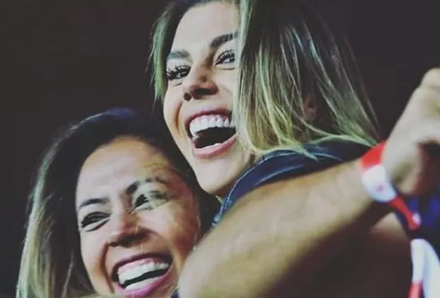 Alondra García Miró Paolo Guerrero Brasil