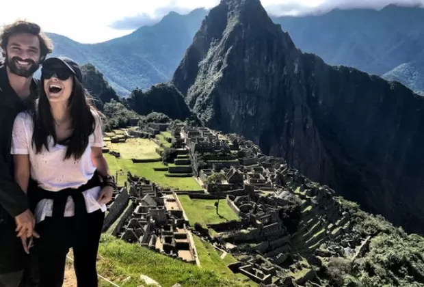Ana Brenda Contreras e Iván Sánchez en Machu Picchu