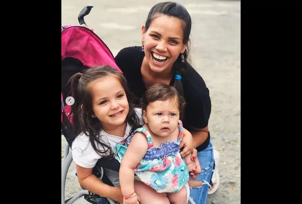 Andrea San Martín disfruta así del verano junto a sus hijas Maia y Lara