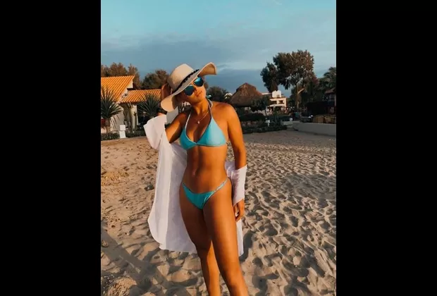 Angie Arizaga y sus sensuales fotografías desde Punta Sal 