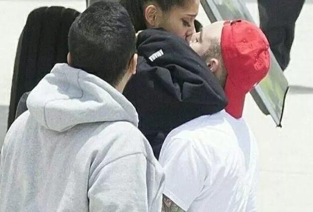 Ariana Grande: mira cómo lució al llegar a Florida tras ataque terrorista 