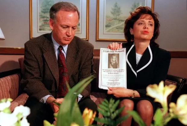 Ariana Grande se disculpa por desagradable broma sobre niña asesinada