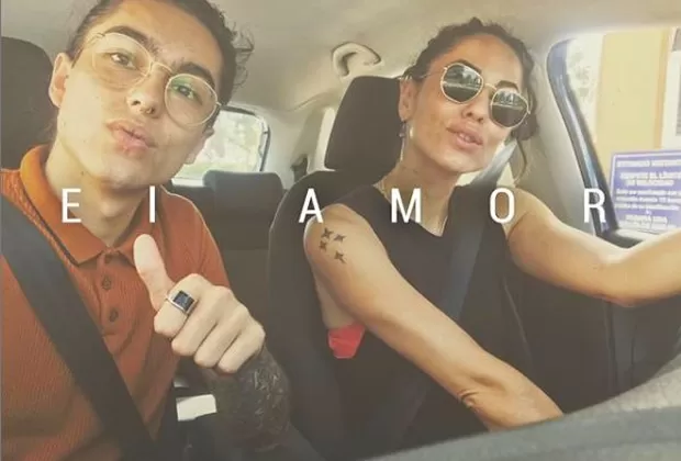 Bárbara Mori posa junto a su hijo y esto afirman sus fans en redes sociales