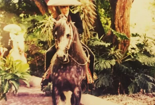 Bibi Gaytán reveló fotos inéditas de su boda con Eduardo Capetillo