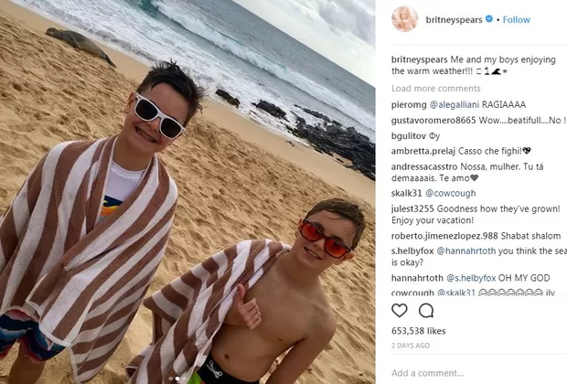 Britney Spears sorprende a fans con fotos en la playa junto a sus hijos