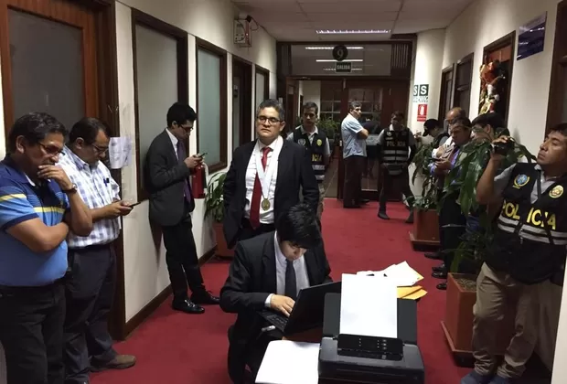 Caso Keiko Fujimori: así fue el allanamiento a la oficina del asesor de Chávarry