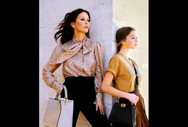 Catherine Zeta Jones y su hija Carys sorprenden con sesión fotográfica en Roma