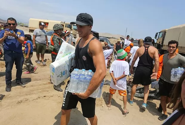 Competidores de EEG llevaron ayuda a damnificados en Punta Hermosa