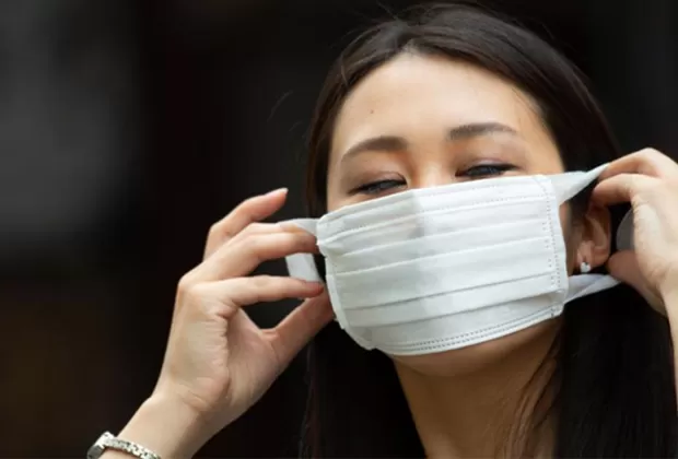 Coronavirus uso correcto de mascarillas y guantes 