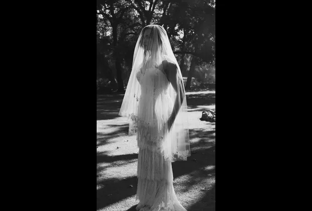 Demi Lovato en el altar