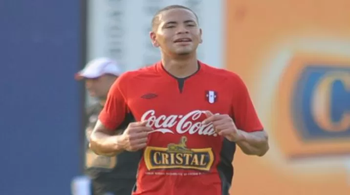 Alexander Callens fue convocado para los amistosos de Perú ante Inglaterra y Suiza