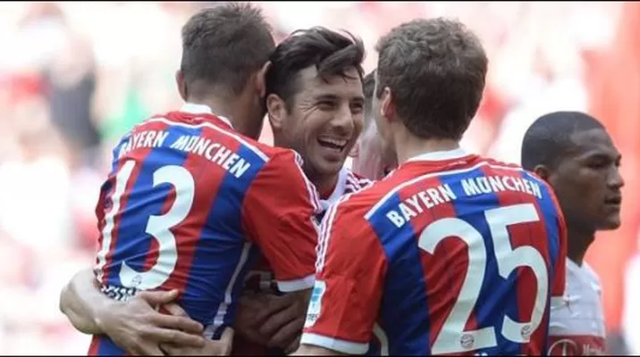 Claudio Pizarro le dio el triunfo al Bayern Munich en la última fecha de la Bundesliga Claudio Pizarro le dio el triunfo al Bayern Munich en la última fecha de la Bundesliga