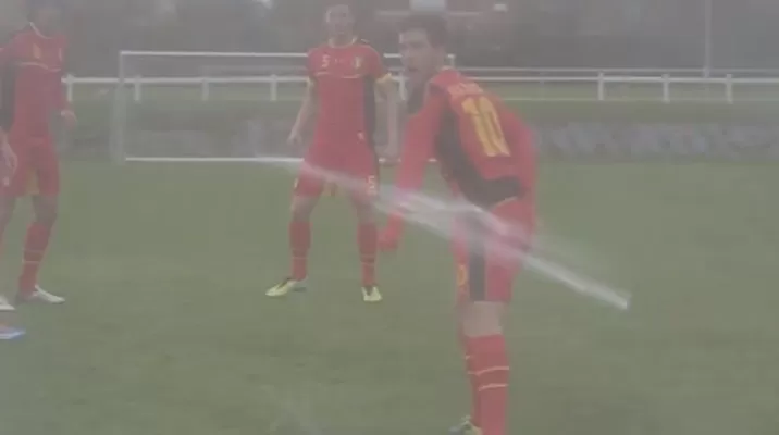 Eden Hazard deberá pagar una cámara: rompió una con un potente remate Eden Hazard deberá pagar una cámara: rompió una con un potente remate