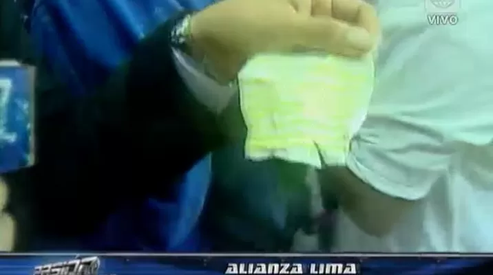 Heredia le entregó a Vicentelo ‘plaje’ que uso para atajar penal en final