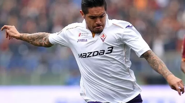 Juan Manuel Vargas está en la mira del AC Milan de Clarence Seedorf Juan Manuel Vargas está en la mira del AC Milan de Clarence Seedorf