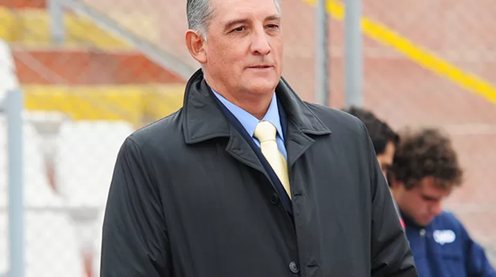 Mario Viera dejó de ser técnico de Cienciano
