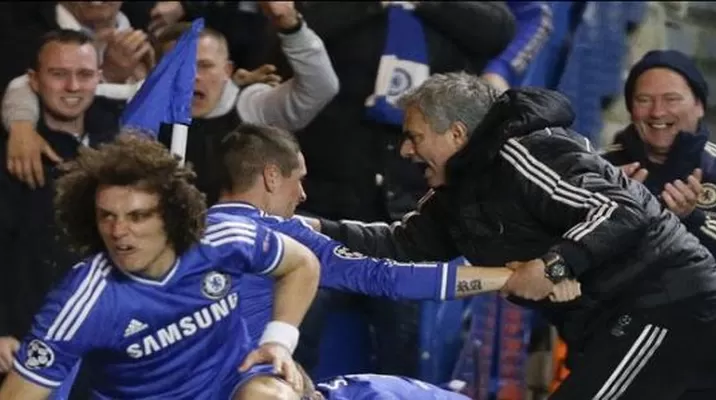Mourinho hizo recordar a Chemo del Solar corriendo tras el gol de Fano a Argentina Mourinho hizo recordar a Chemo del Solar corriendo tras el gol de Fano a Argentina