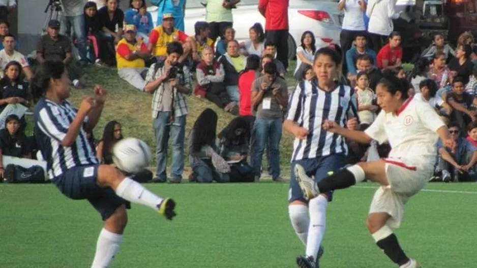 Universitario venció a Alianza en el primer clásico femenino del año